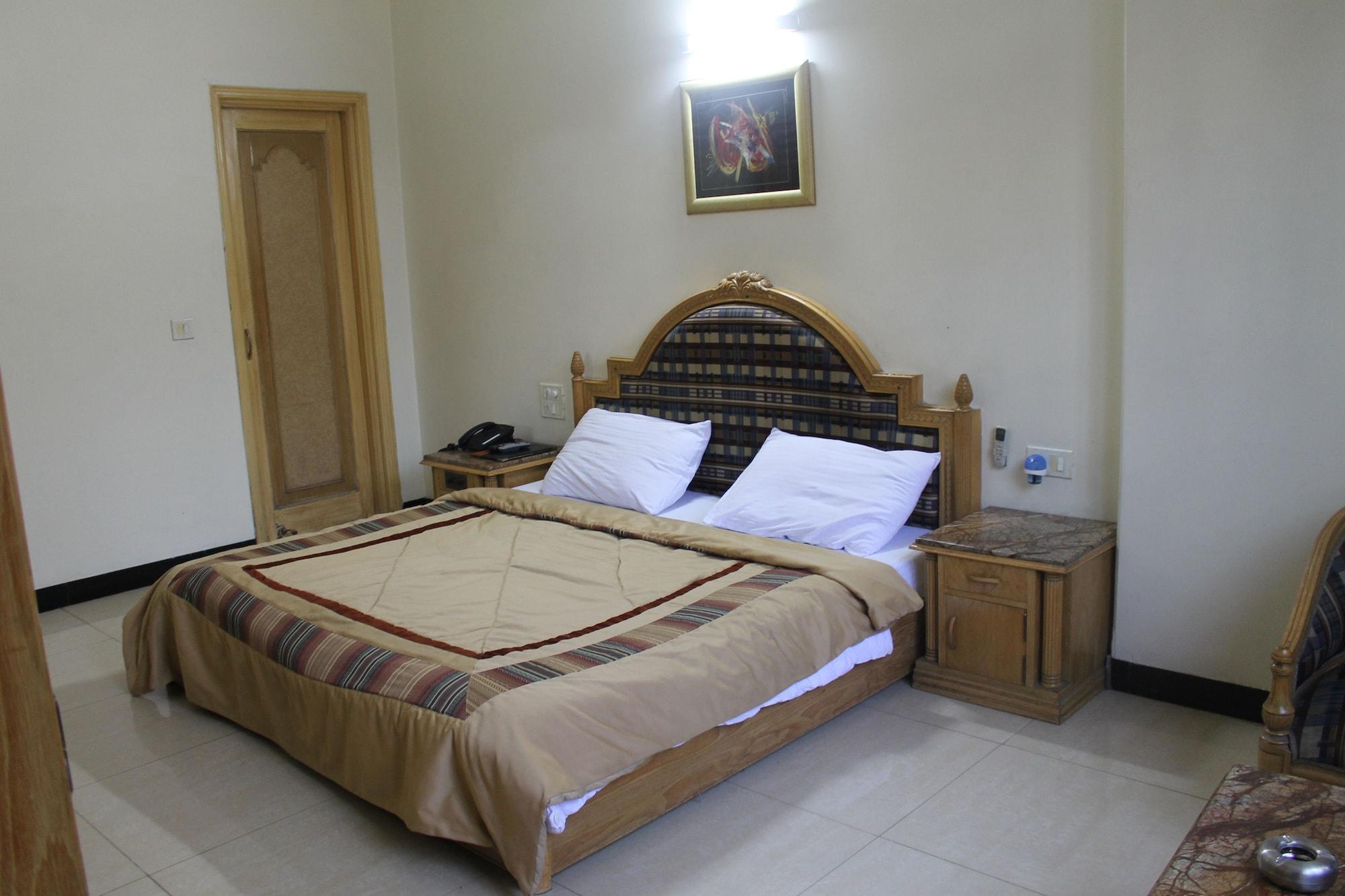 Hotel Sunstar Residency Delhi  Dış mekan fotoğraf