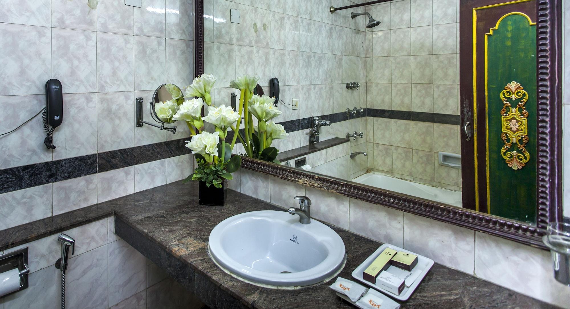Hotel Sunstar Residency Delhi  Dış mekan fotoğraf