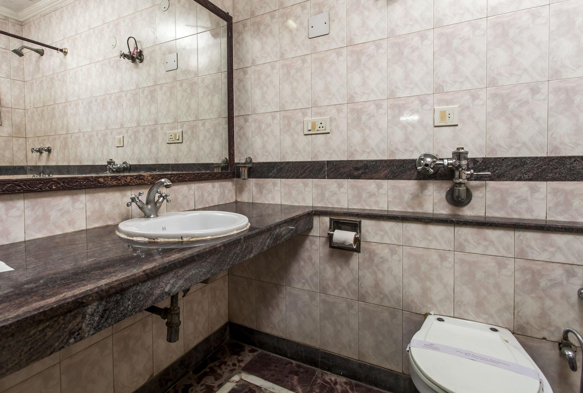 Hotel Sunstar Residency Delhi  Dış mekan fotoğraf